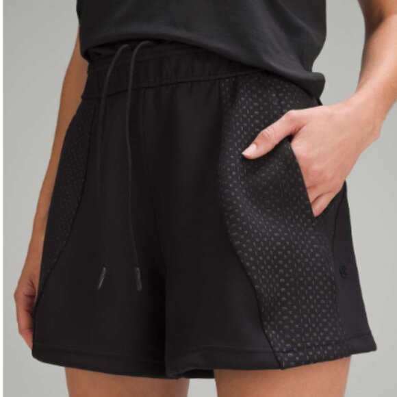 Lululemon Embossed Panel High-Rise Short 4" - Picture 1 of 11
